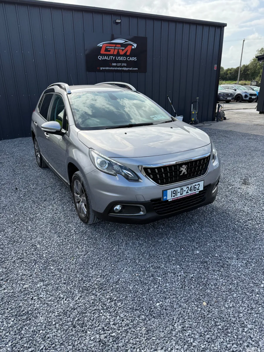 Peugeot 2008 Estate, Petrol, 2019, Grey
