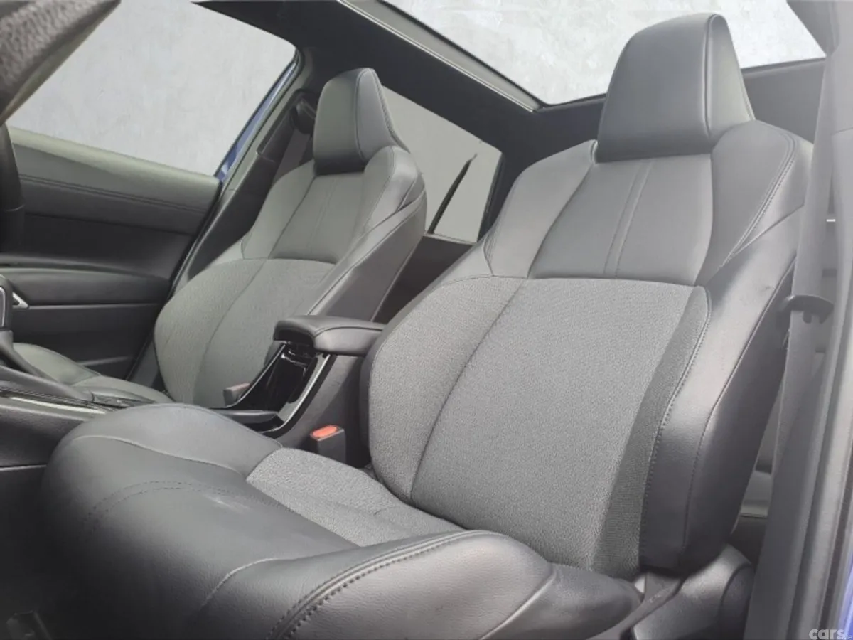 Toyota Corolla Cross SUV, Petrol Hybrid, 2022, Blue
