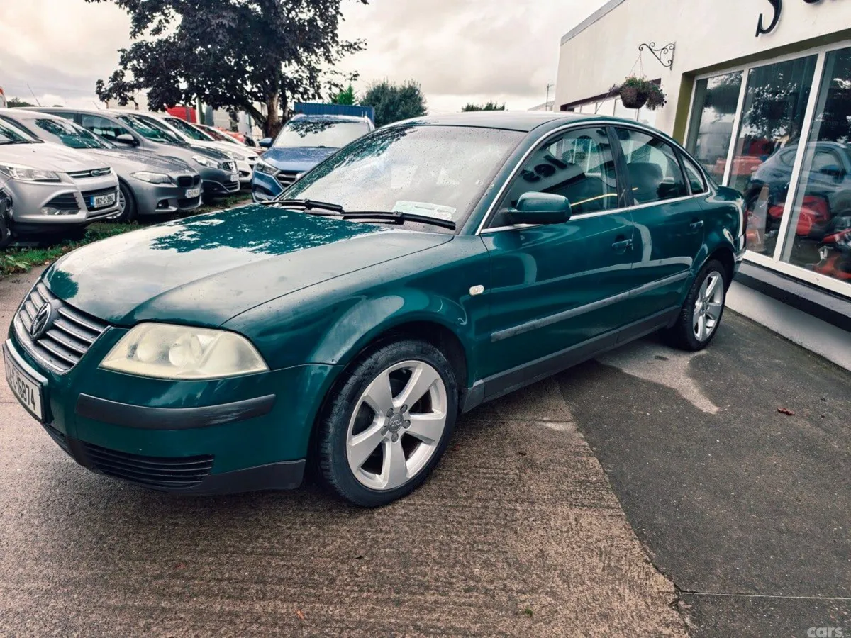 Volkswagen Passat Saloon, Diesel, 2002, Green