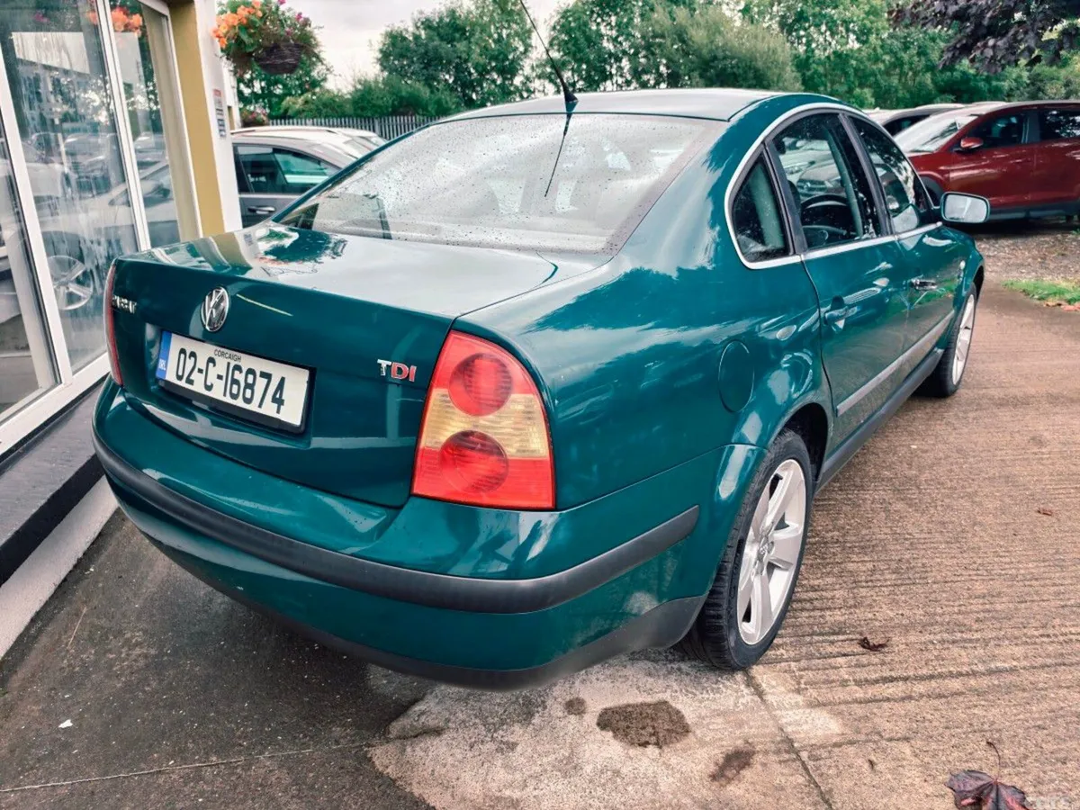 Volkswagen Passat Saloon, Diesel, 2002, Green