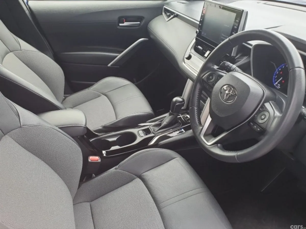 Toyota Corolla Cross SUV, Petrol Hybrid, 2022, Blue