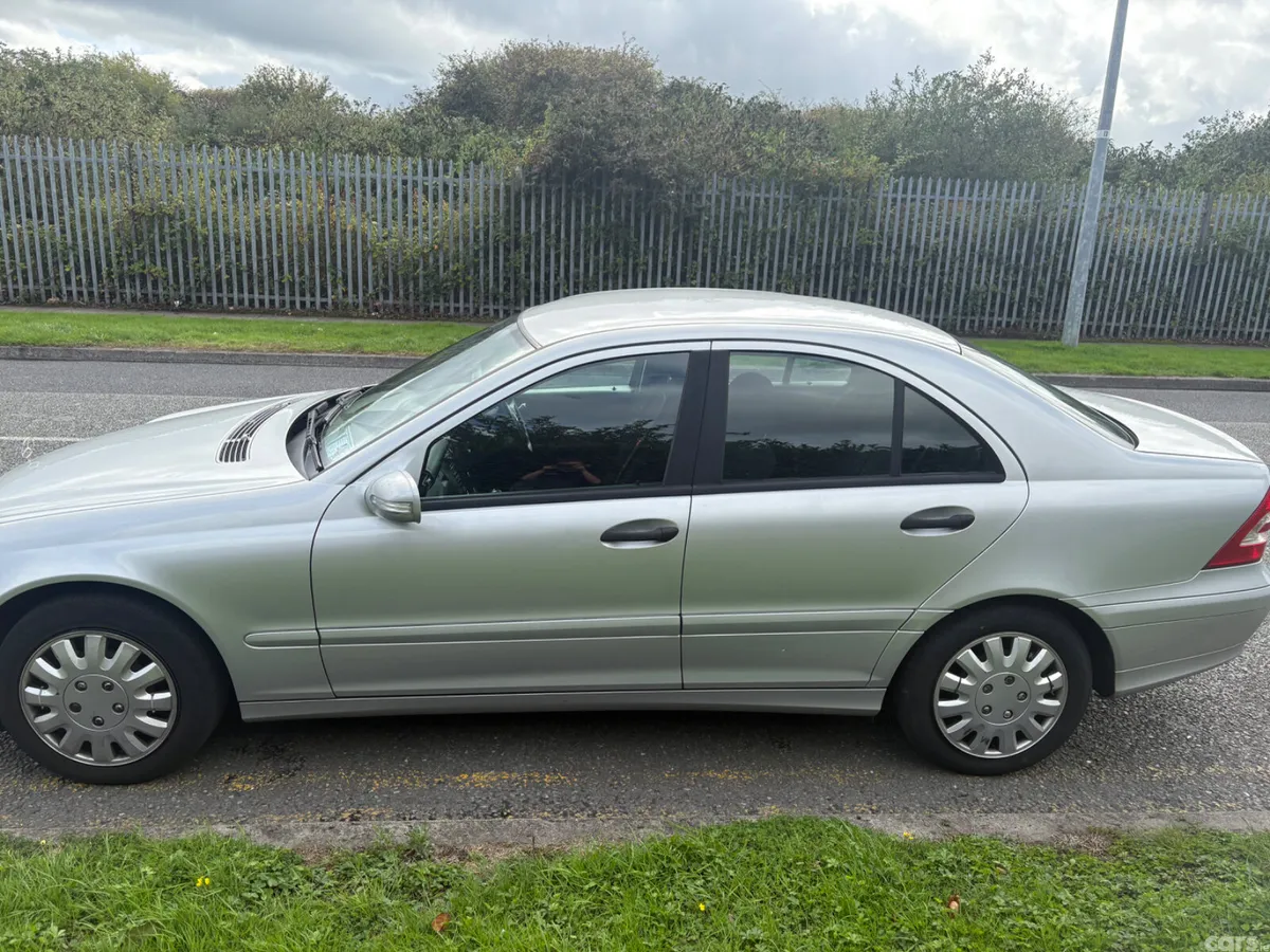 Mercedes-Benz C-Class Saloon, Petrol, 2007, Silver