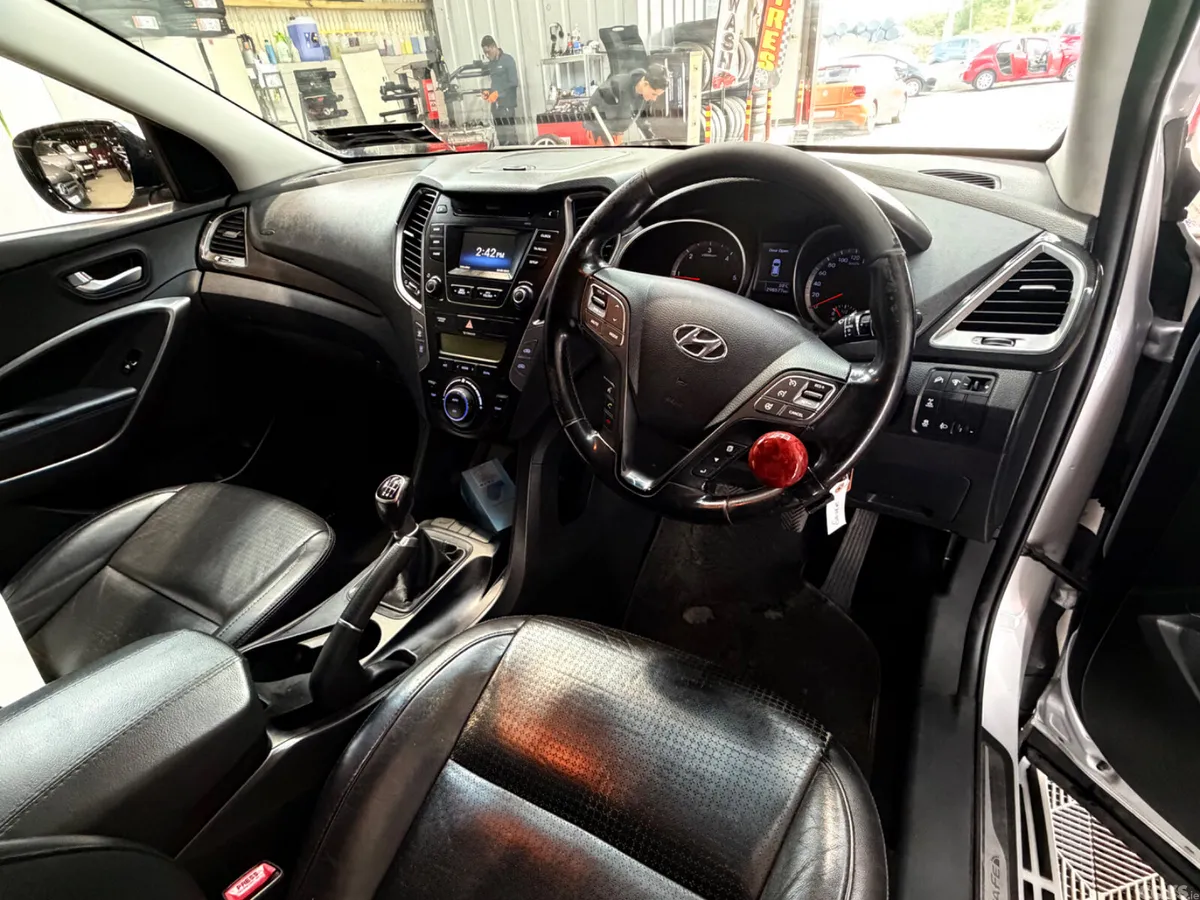 Hyundai Santa Fe SUV, Diesel, 2013, Silver