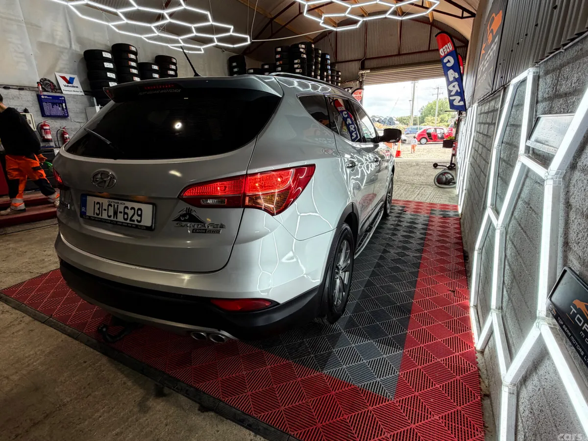 Hyundai Santa Fe SUV, Diesel, 2013, Silver