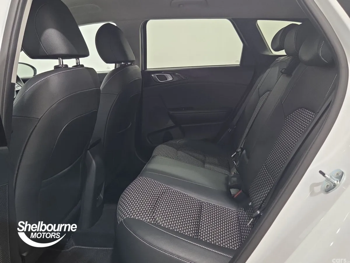 Kia Ceed Estate, Petrol, 2023, White