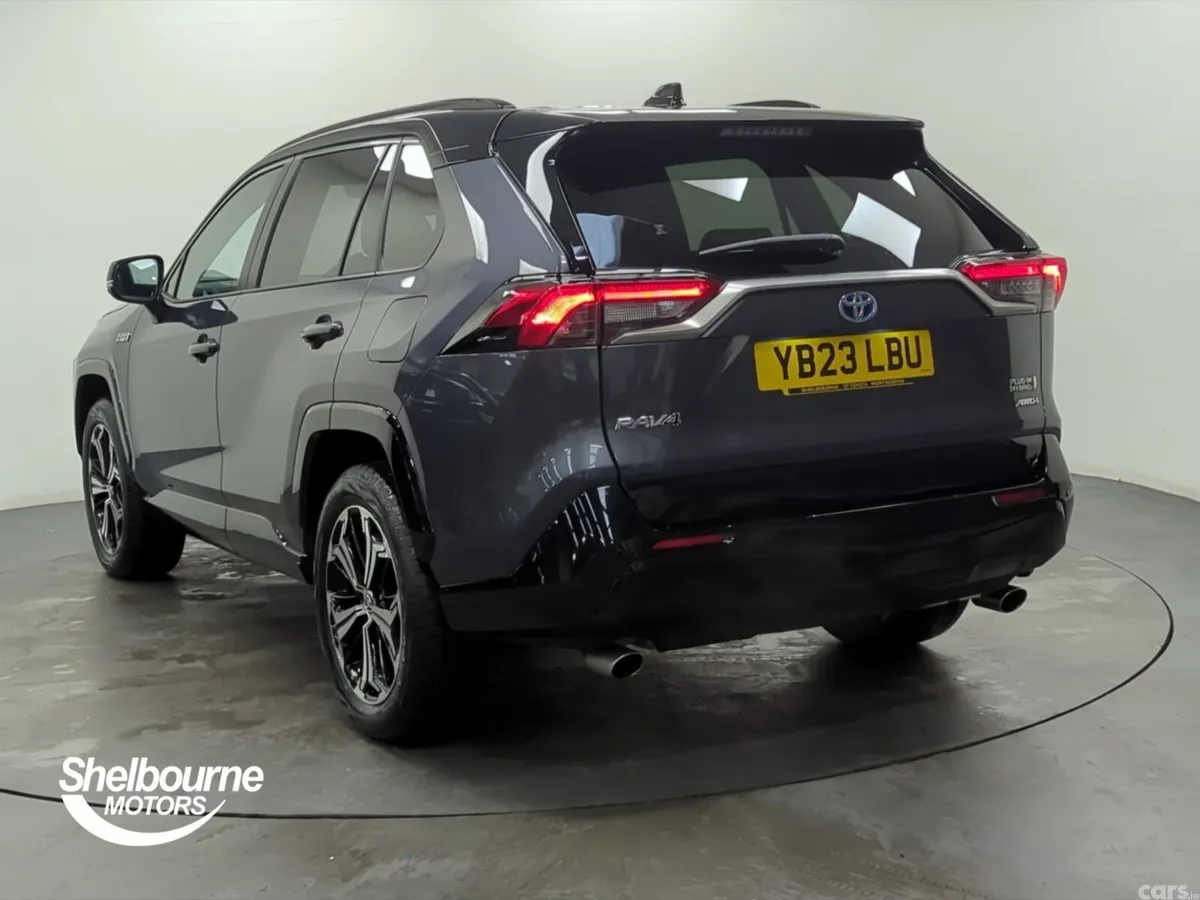 Toyota RAV4 SUV, Petrol Hybrid, 2023, Grey