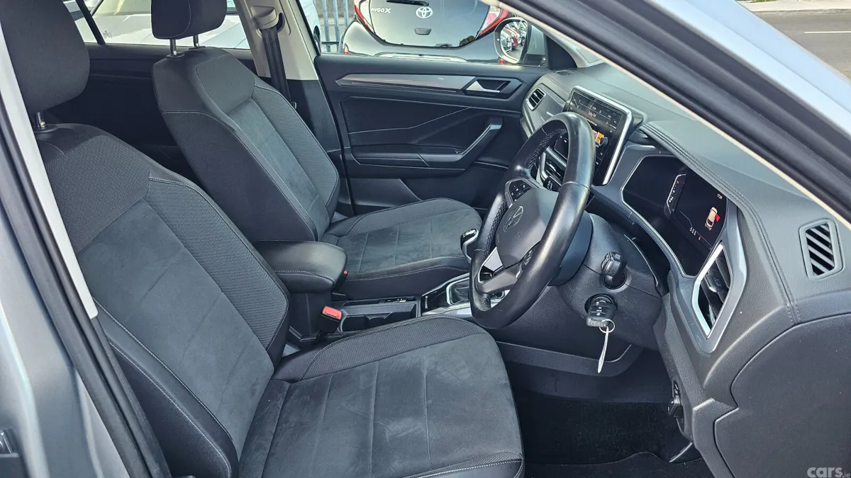 Volkswagen T-Roc SUV, Petrol, 2022, Grey