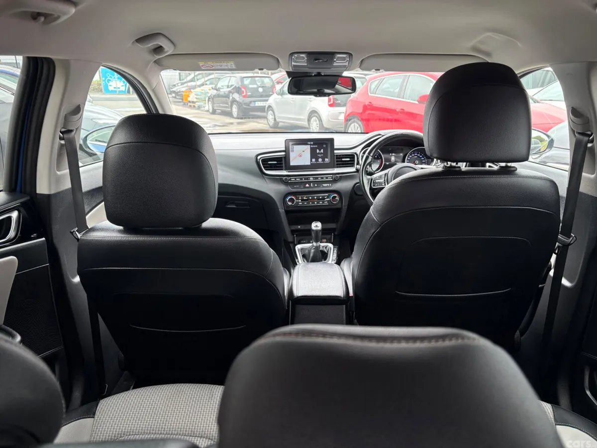 Kia Ceed Hatchback, Diesel, 2018, Blue