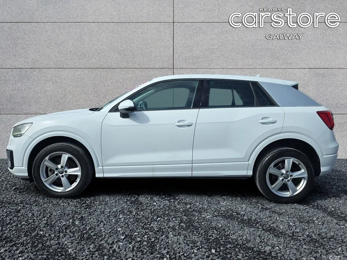 Audi Q2 Hatchback, Petrol, 2018, White