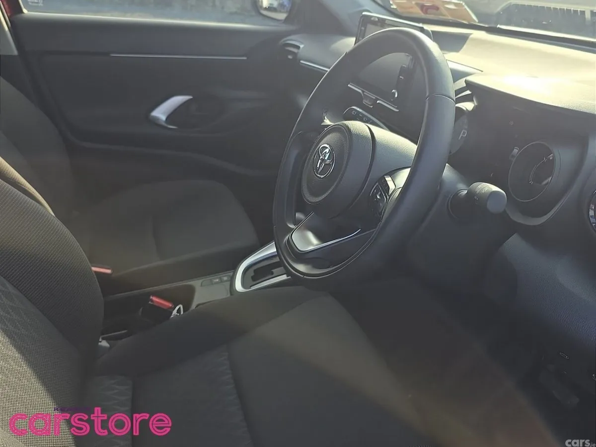 Toyota Yaris Cross Hatchback, Petrol, 2022, Red