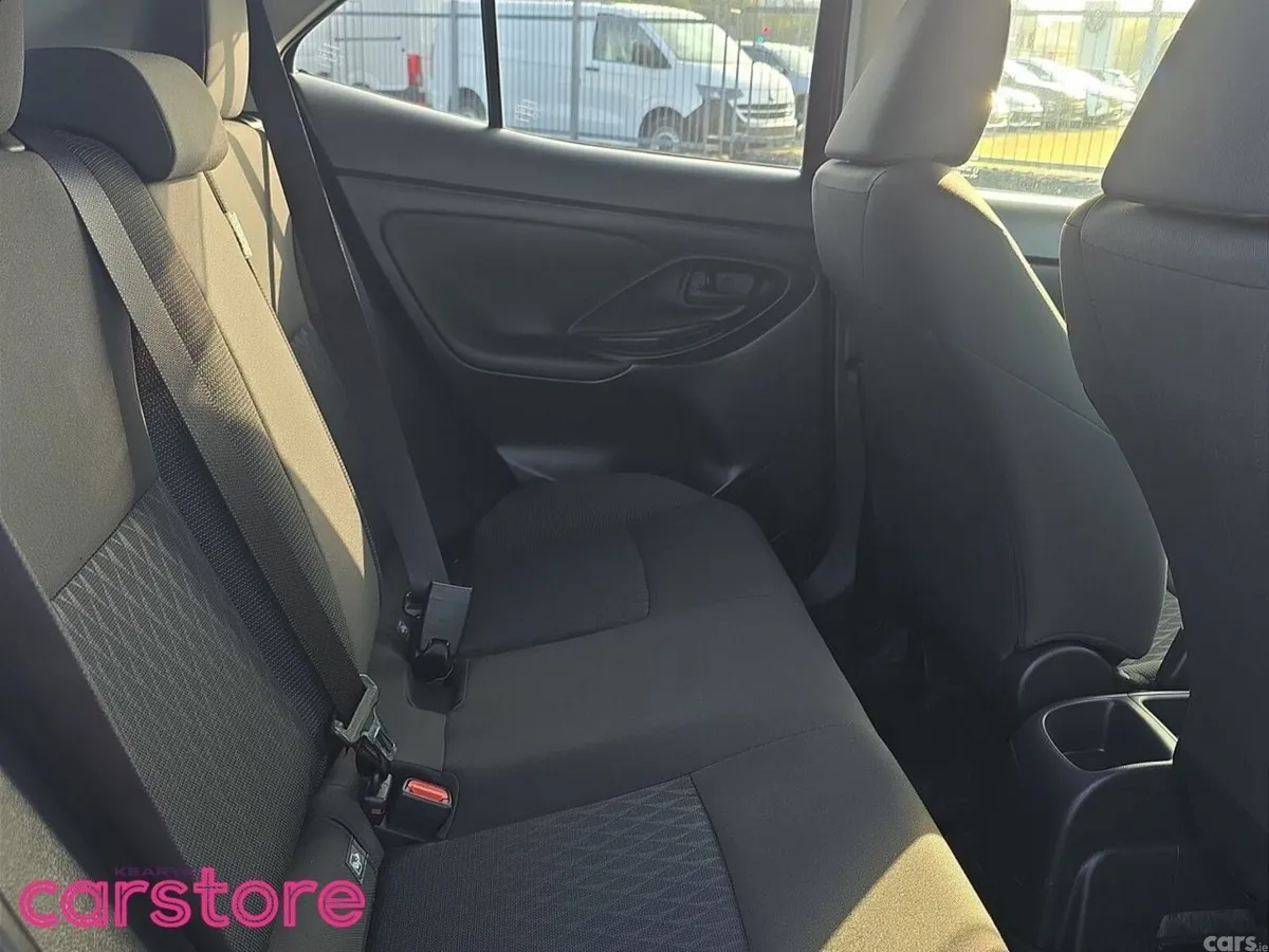 Toyota Yaris Cross Hatchback, Petrol, 2022, Red