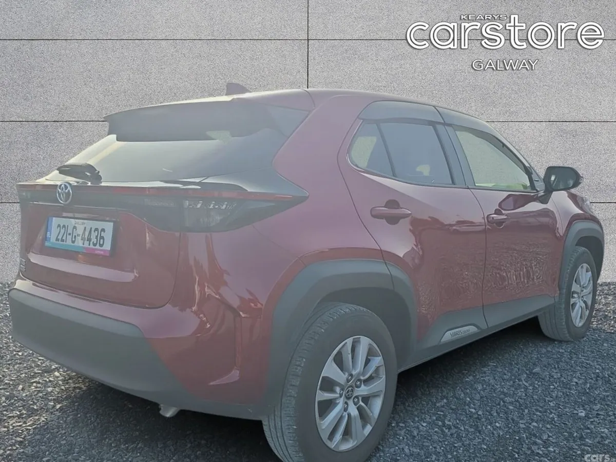 Toyota Yaris Cross Hatchback, Petrol, 2022, Red