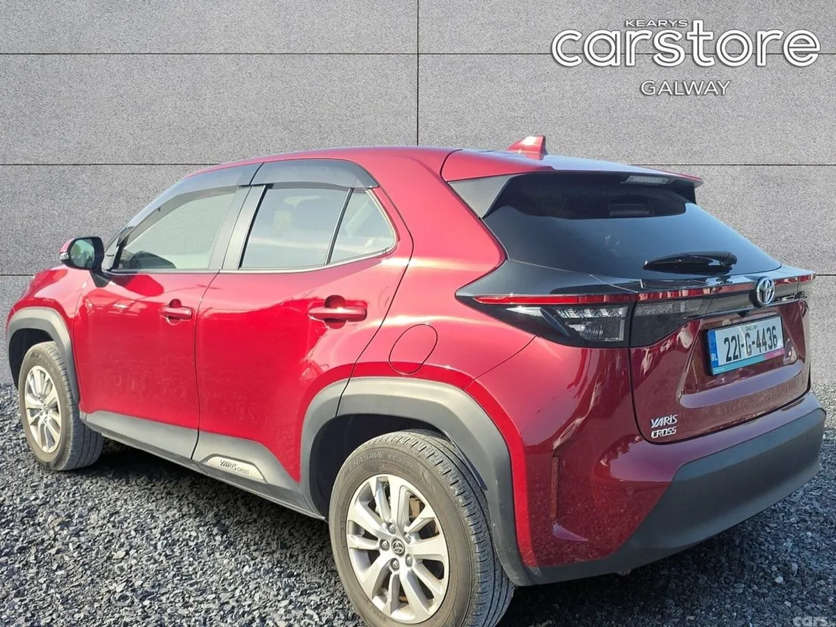 Toyota Yaris Cross Hatchback, Petrol, 2022, Red