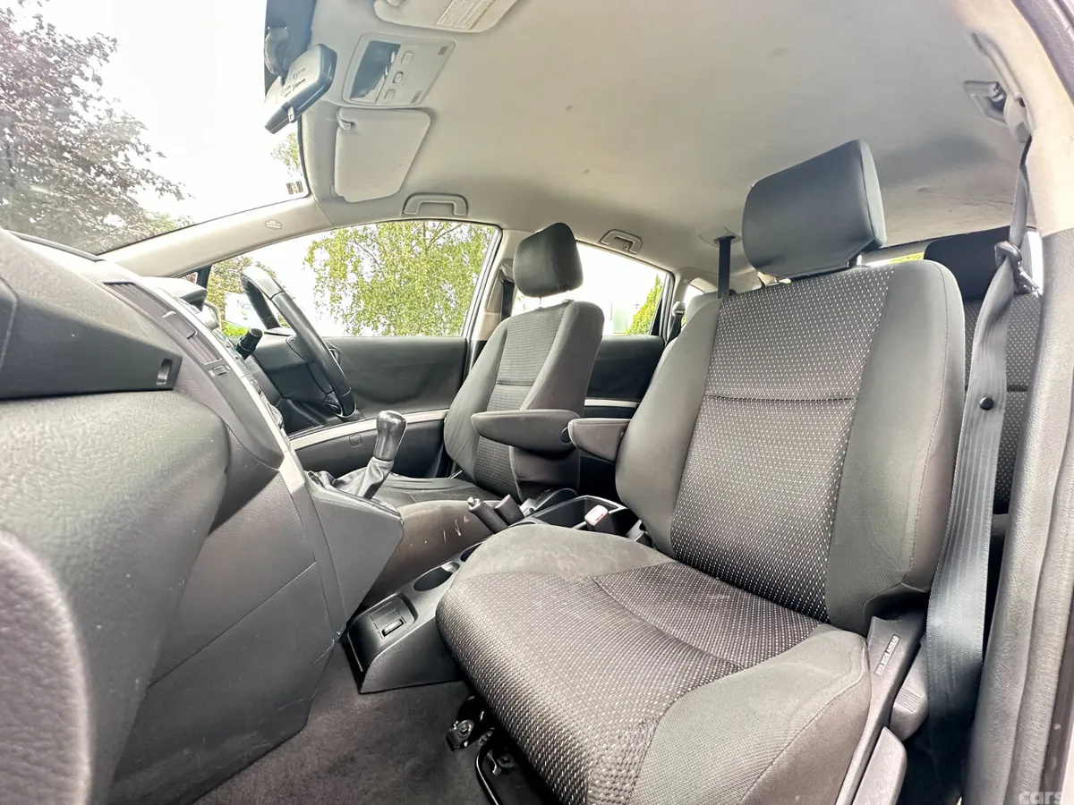 Toyota Corolla SUV, Petrol, 2008, Silver