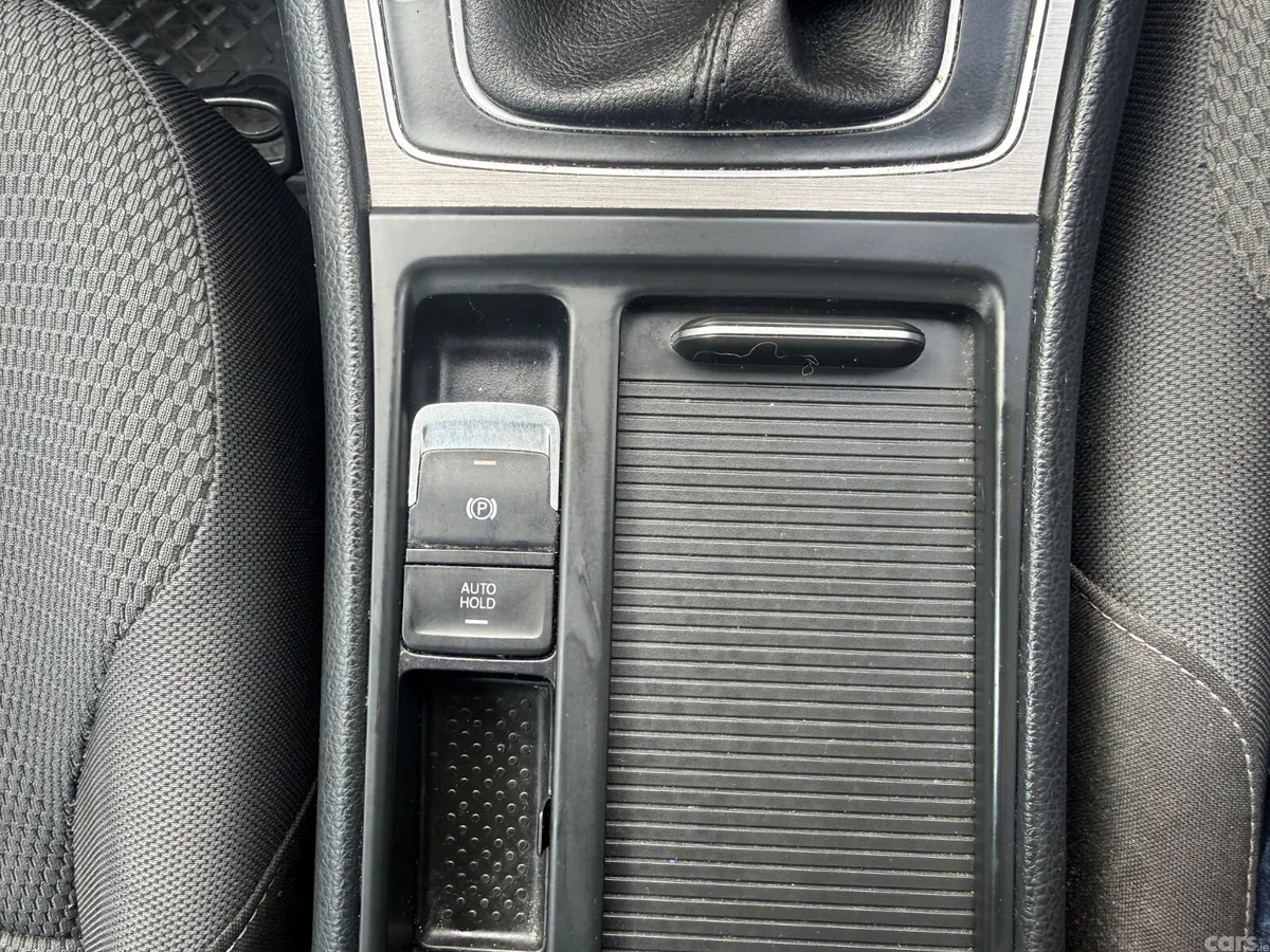 Volkswagen Golf Hatchback, Diesel, 2015, Grey