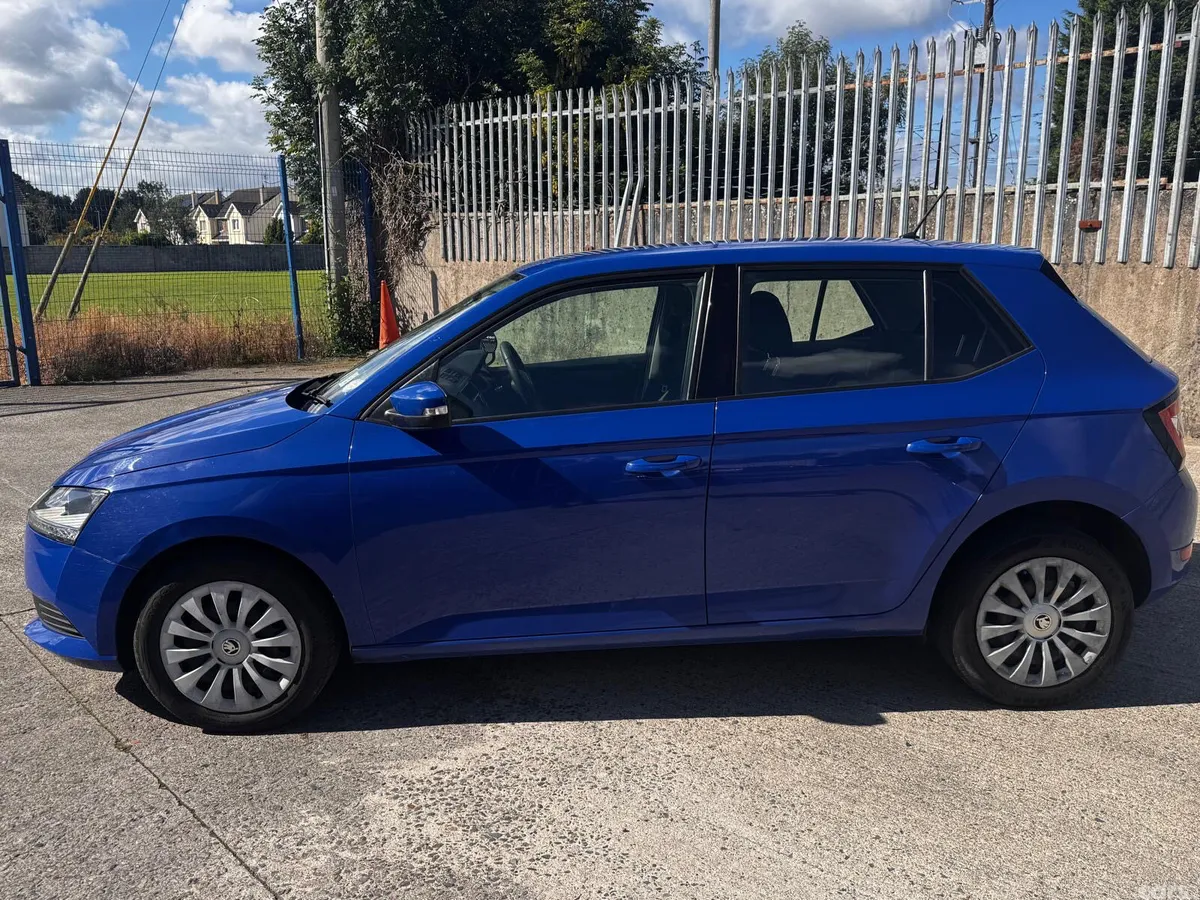 Skoda Fabia Hatchback, Petrol, 2021, Blue