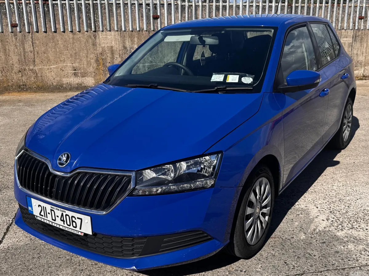 Skoda Fabia Hatchback, Petrol, 2021, Blue