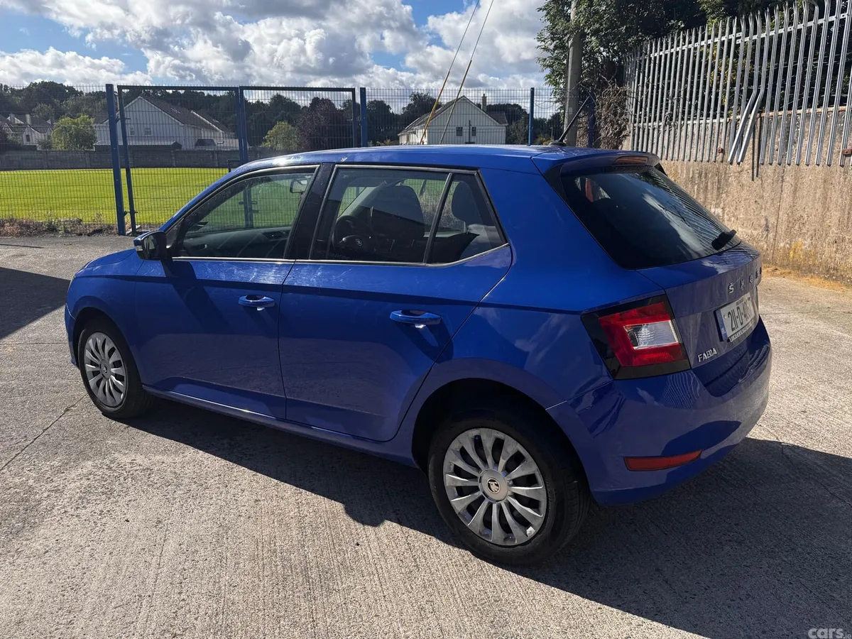 Skoda Fabia Hatchback, Petrol, 2021, Blue