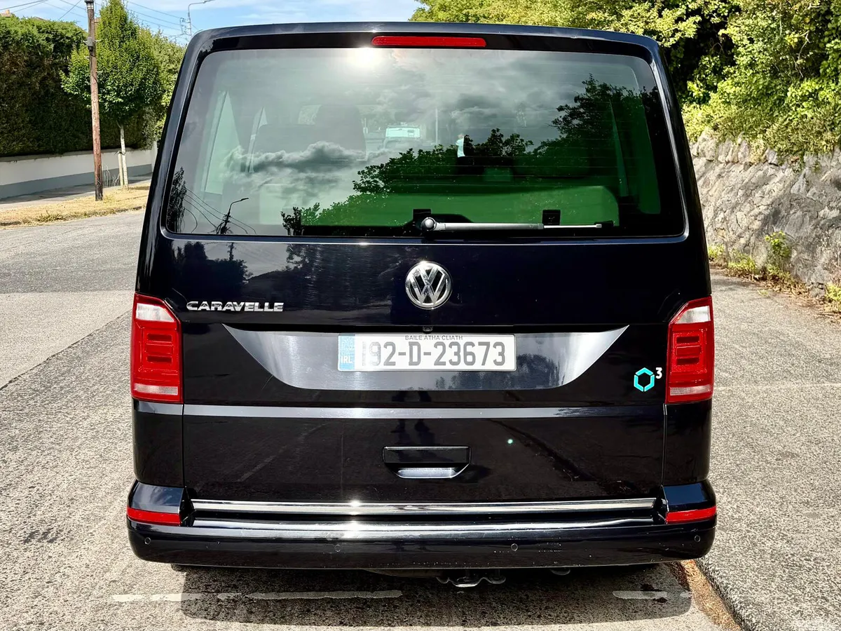 Volkswagen Caravelle MPV, Diesel, 2019, Black