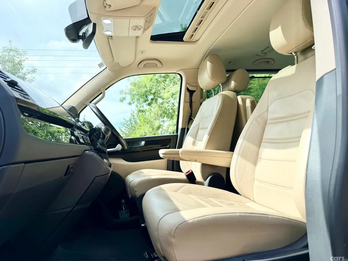 Volkswagen Caravelle MPV, Diesel, 2019, Black