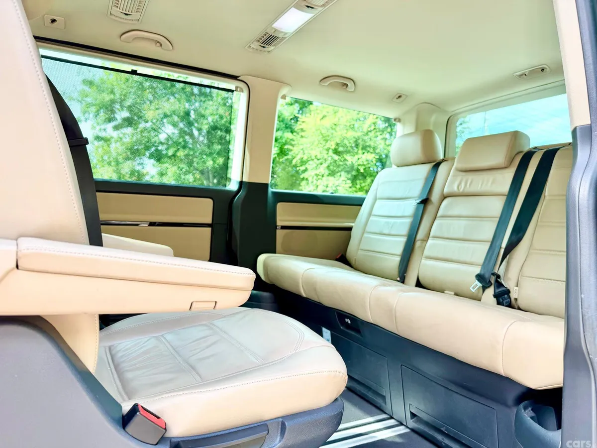 Volkswagen Caravelle MPV, Diesel, 2019, Black