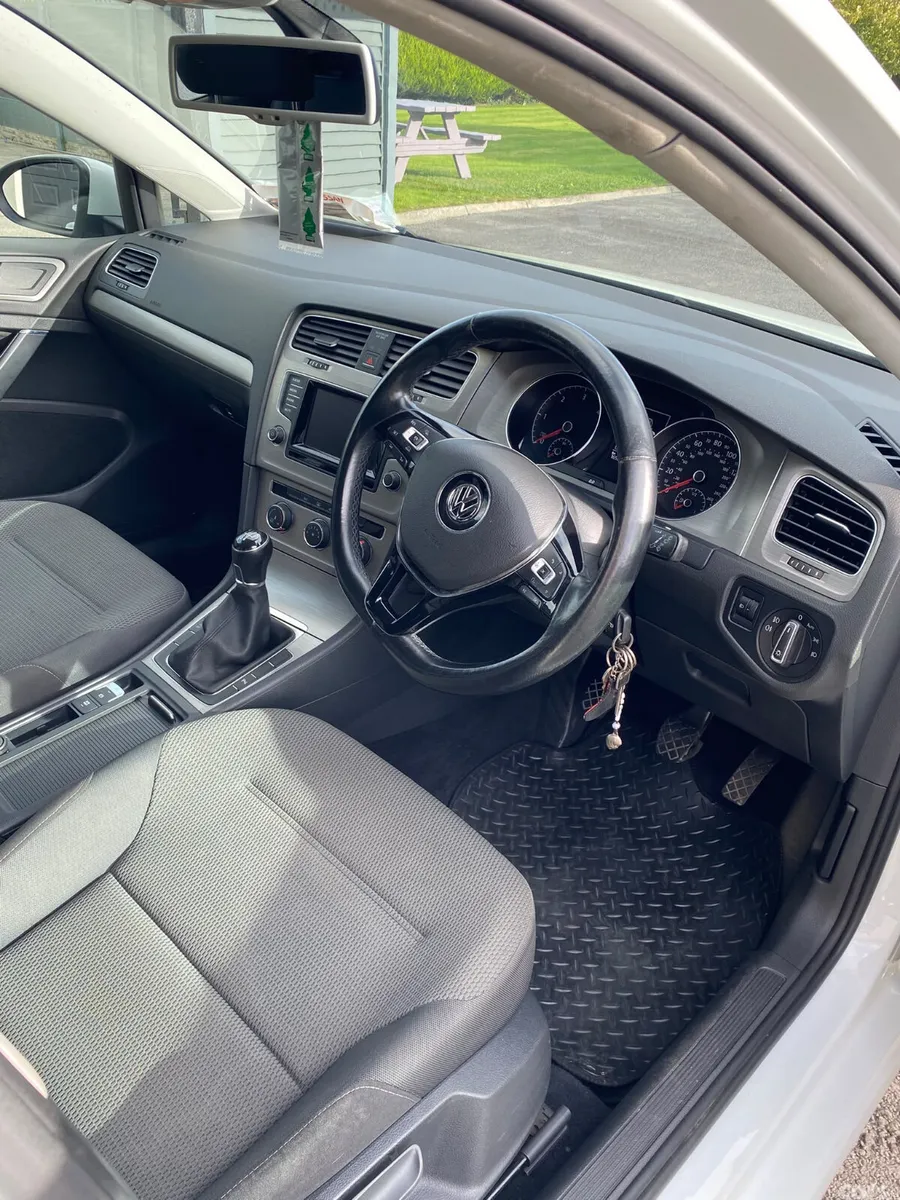 Volkswagen Golf Hatchback, Diesel, 2015, White
