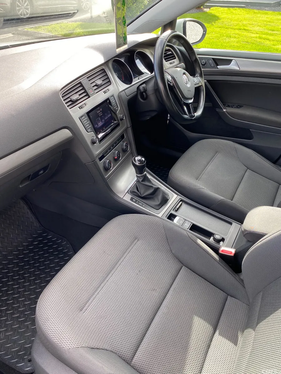 Volkswagen Golf Hatchback, Diesel, 2015, White