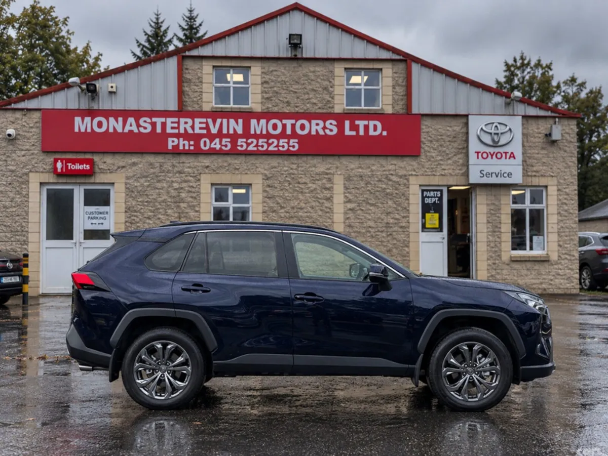 Toyota RAV4 SUV, Petrol Hybrid, 2024, Blue