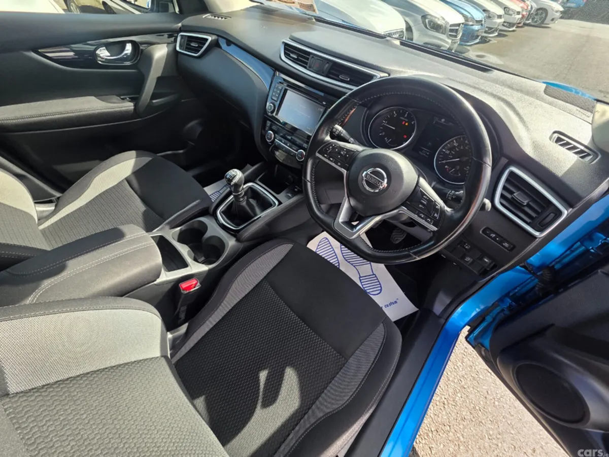 Nissan Qashqai MPV, Diesel, 2018, Blue