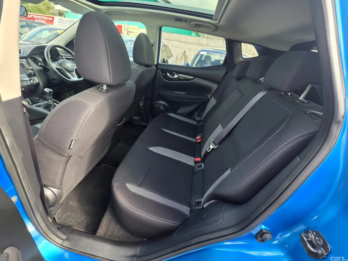 Nissan Qashqai MPV, Diesel, 2018, Blue