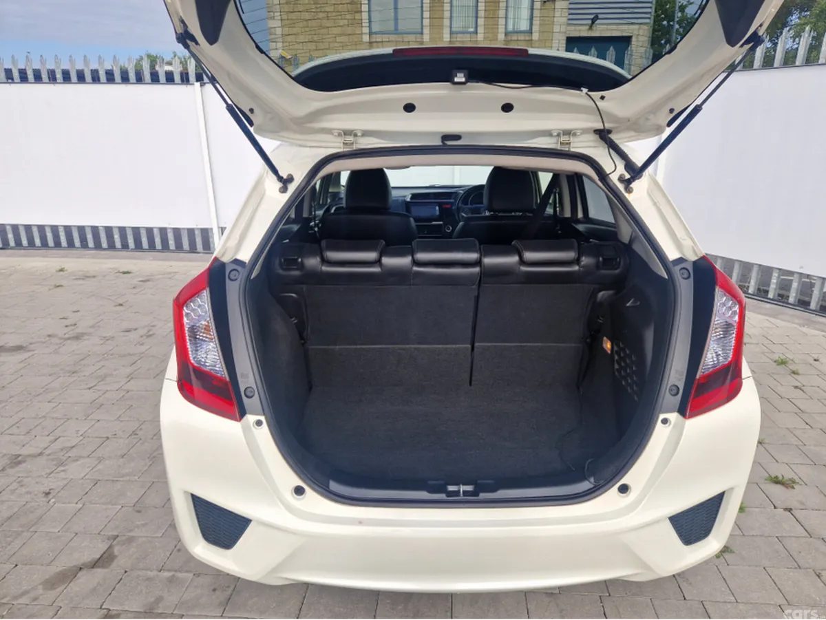 Honda Fit Hatchback, Petrol Hybrid, 2014, White