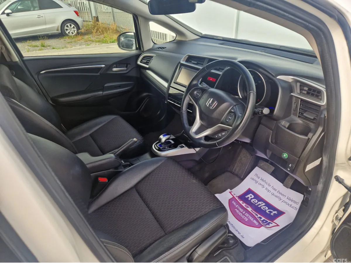 Honda Fit Hatchback, Petrol Hybrid, 2014, White