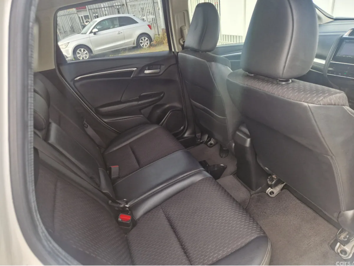 Honda Fit Hatchback, Petrol Hybrid, 2014, White