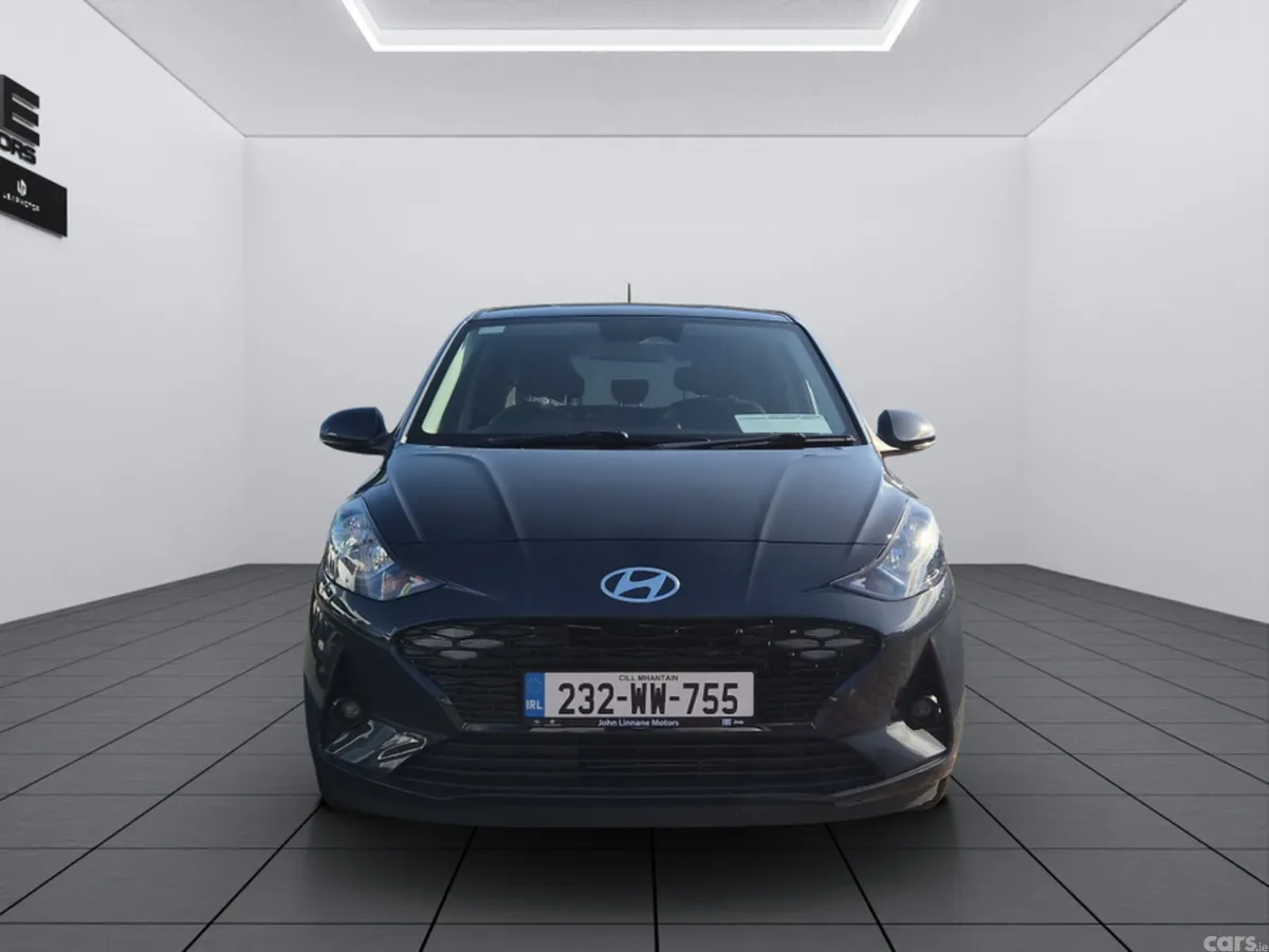Hyundai i10 Hatchback, Petrol, 2023, Grey