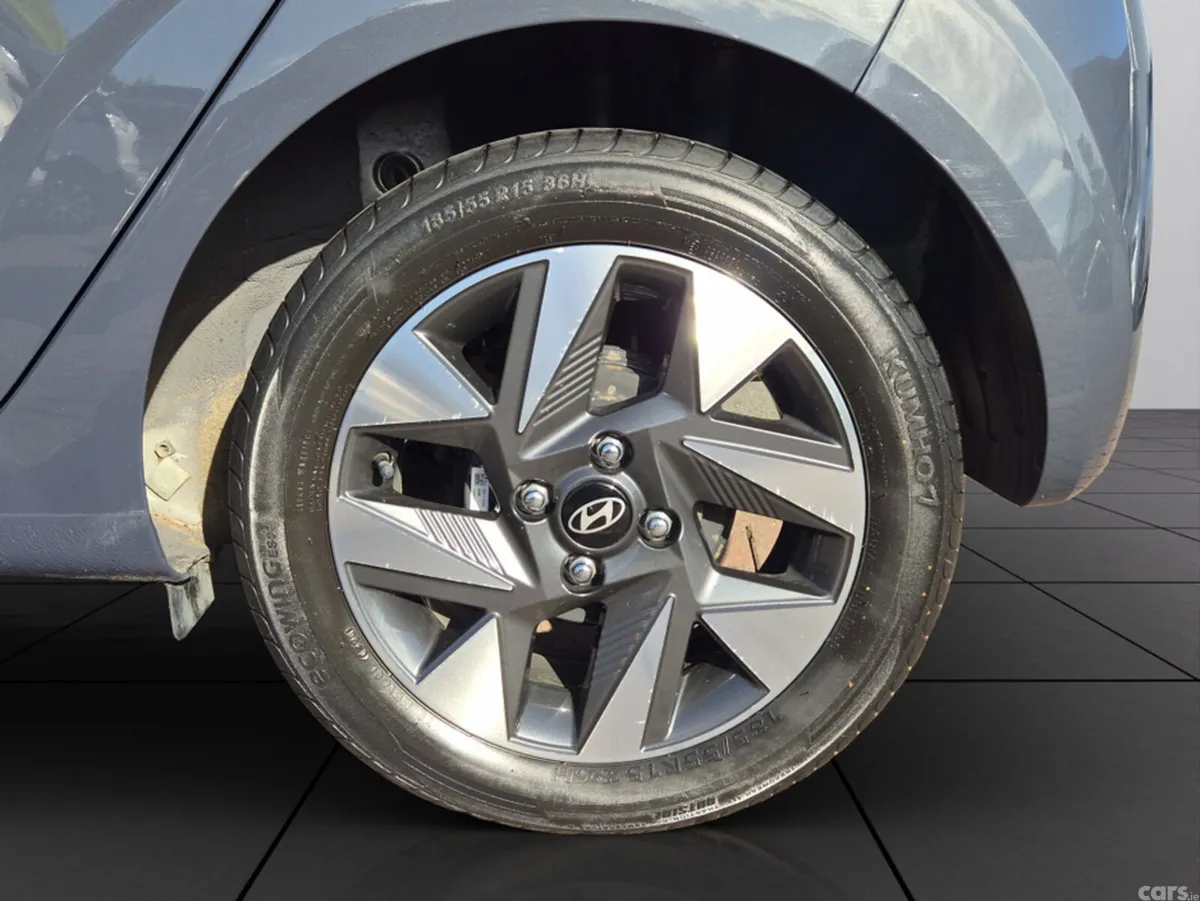 Hyundai i10 Hatchback, Petrol, 2023, Grey