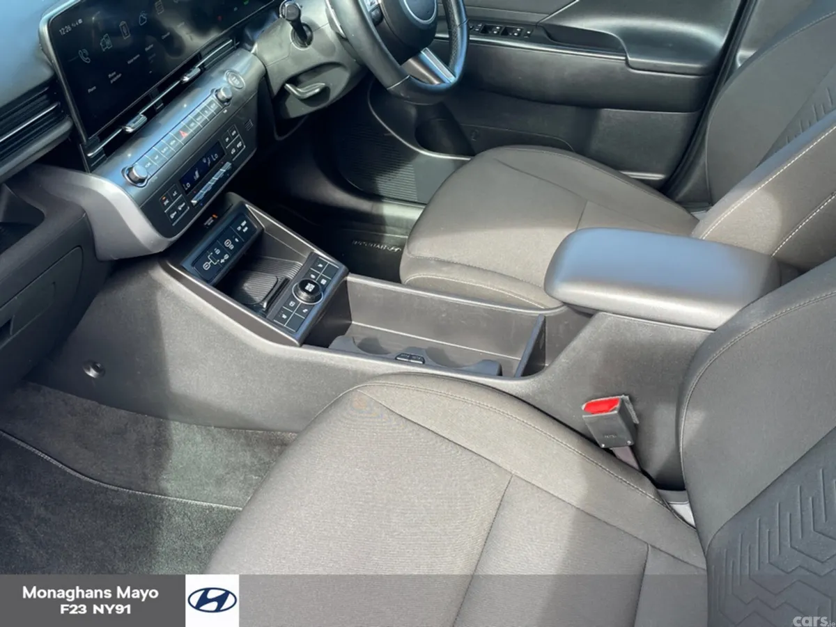 Hyundai KONA MPV, Petrol Hybrid, 2024, Grey