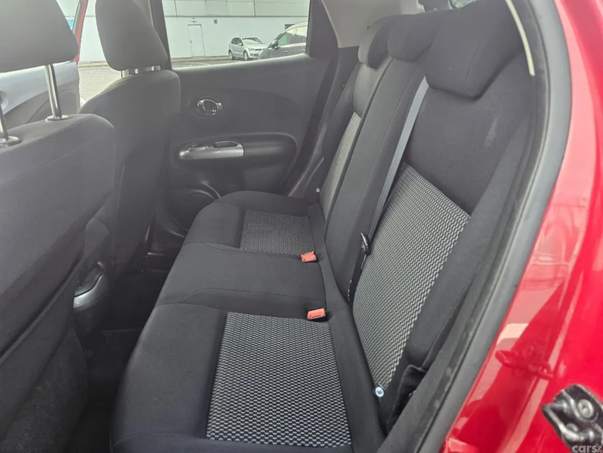 Nissan Juke MPV, Petrol, 2017, Red