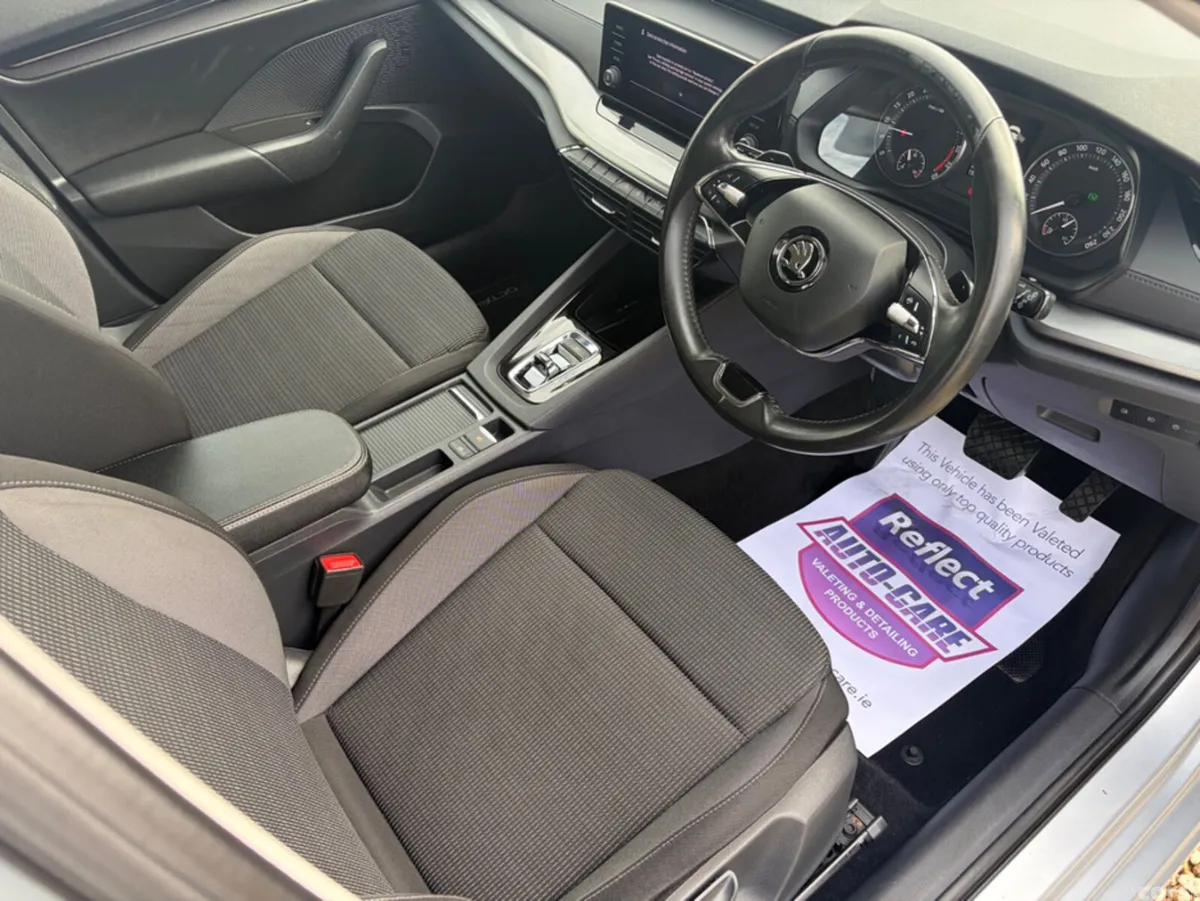 Skoda Octavia Estate, Diesel, 2021, Grey