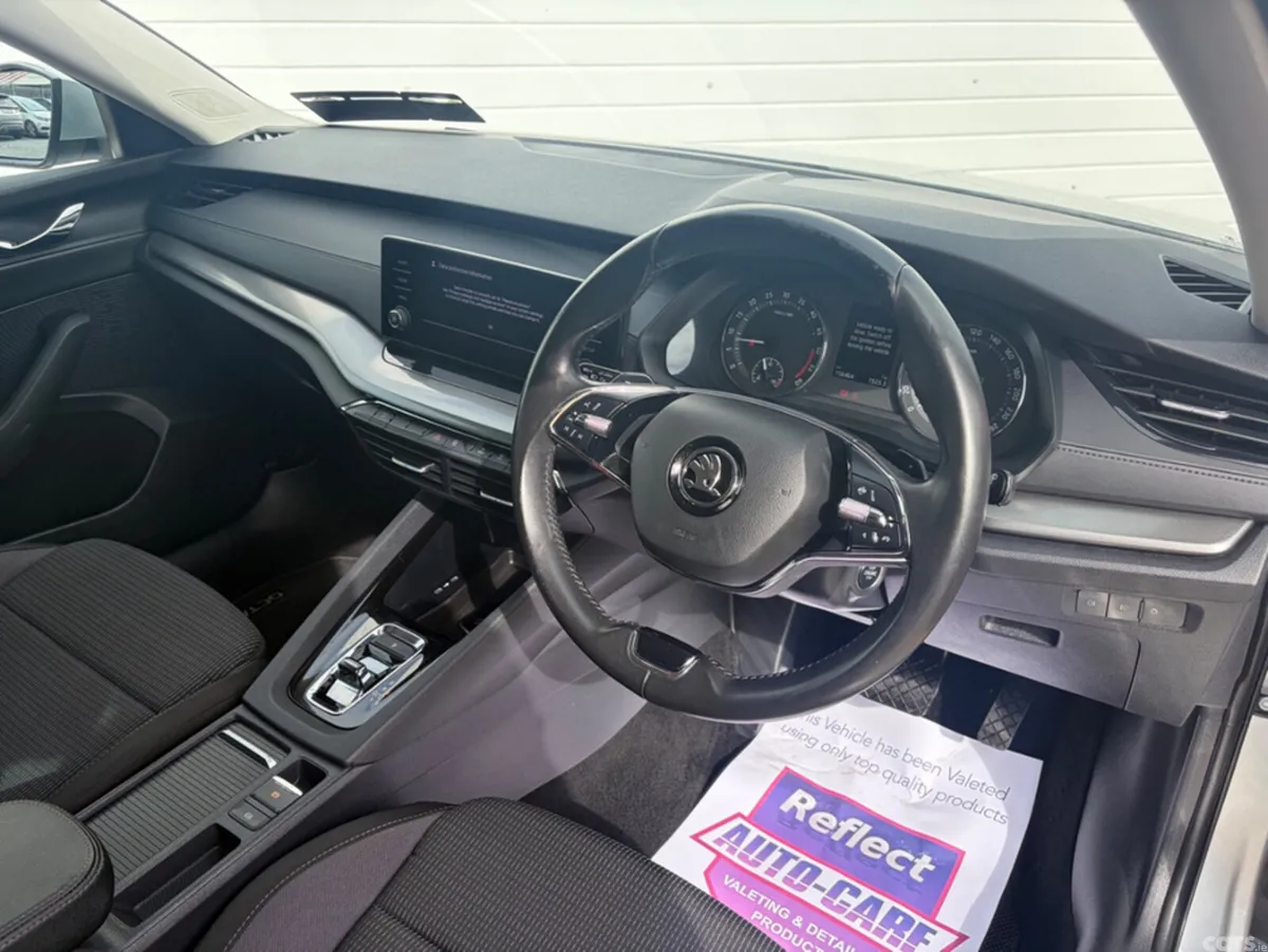 Skoda Octavia Estate, Diesel, 2021, Grey