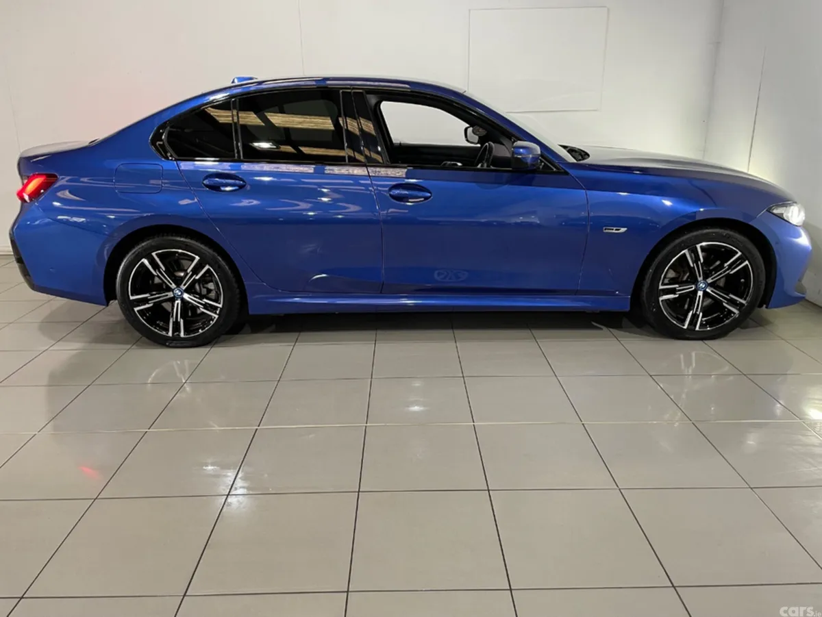 BMW 3-Series Saloon, Petrol Plug-in Hybrid, 2023, Blue