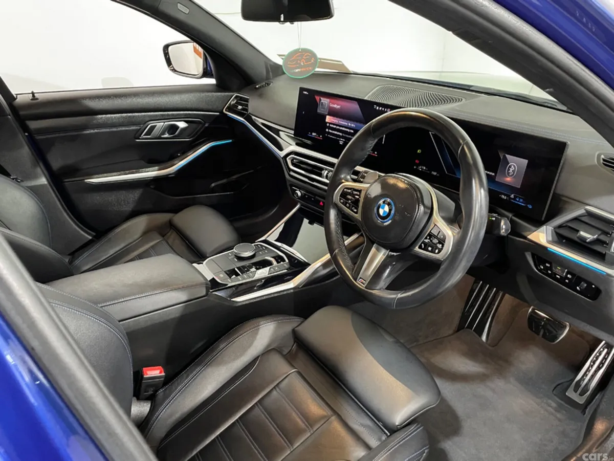 BMW 3-Series Saloon, Petrol Plug-in Hybrid, 2023, Blue
