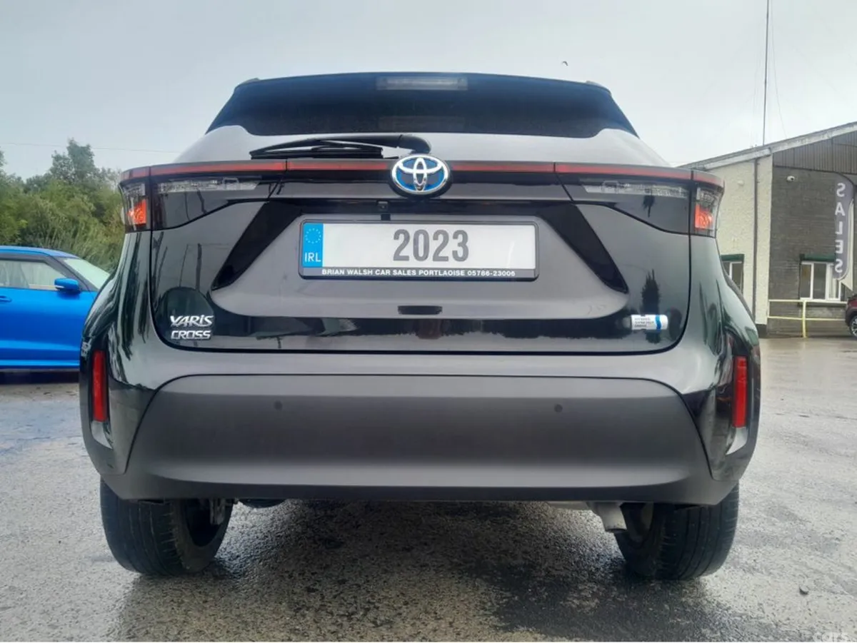Toyota Yaris Cross SUV, Petrol Hybrid, 2023, Black