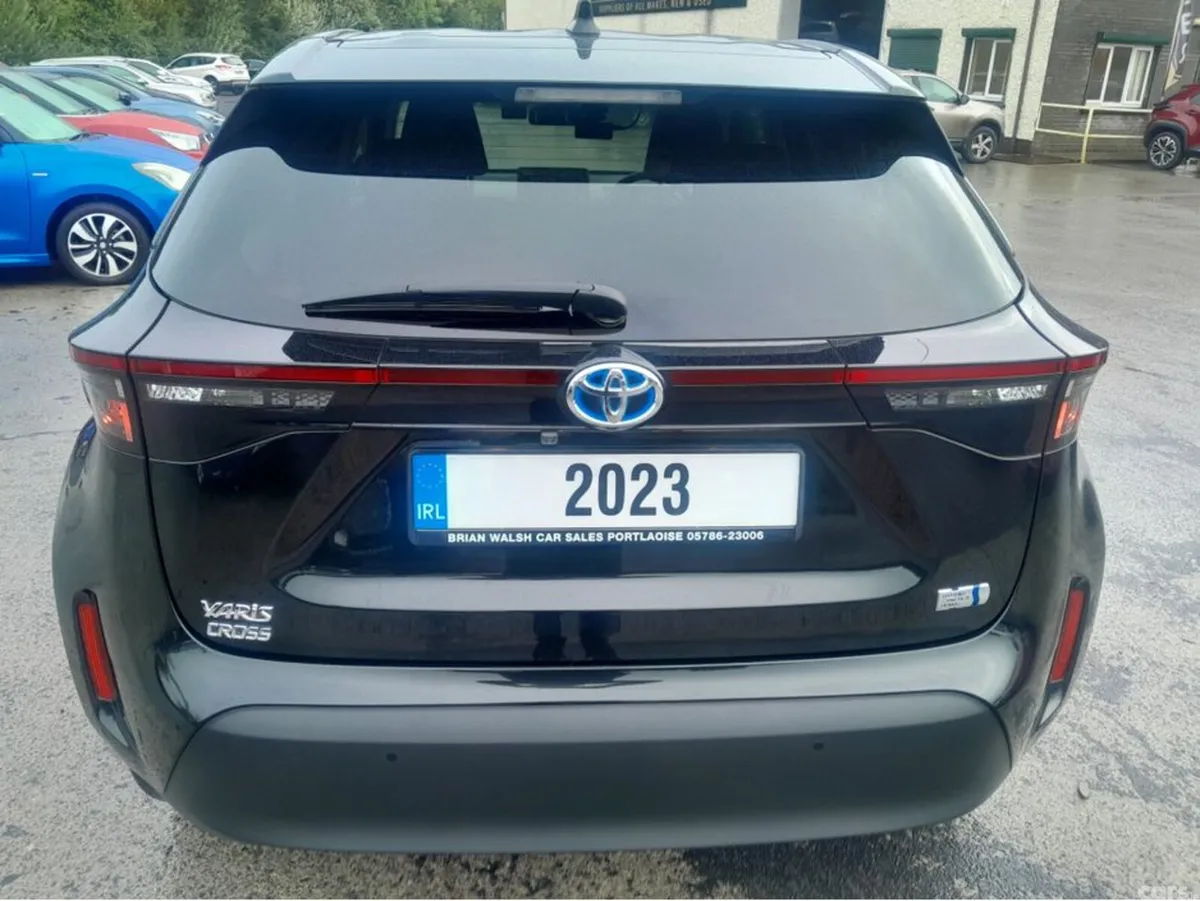 Toyota Yaris Cross SUV, Petrol Hybrid, 2023, Black