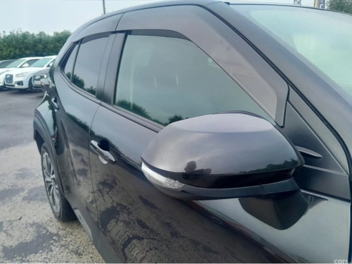 Toyota Yaris Cross SUV, Petrol Hybrid, 2023, Black
