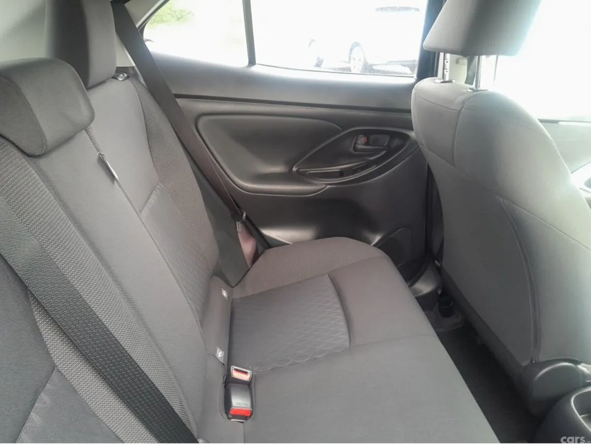 Toyota Yaris Cross SUV, Petrol Hybrid, 2023, Black