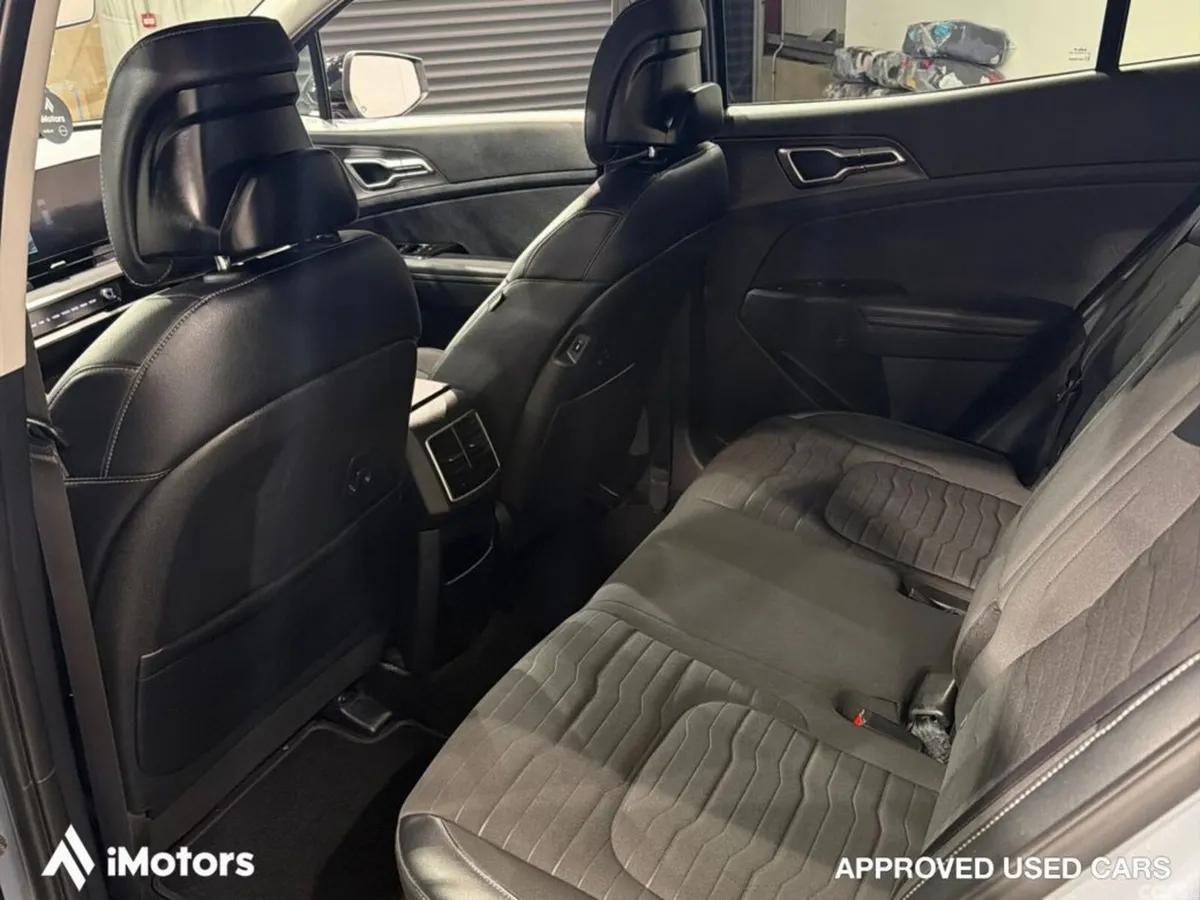 Kia Sportage SUV, Petrol Plug-in Hybrid, 2023, Grey
