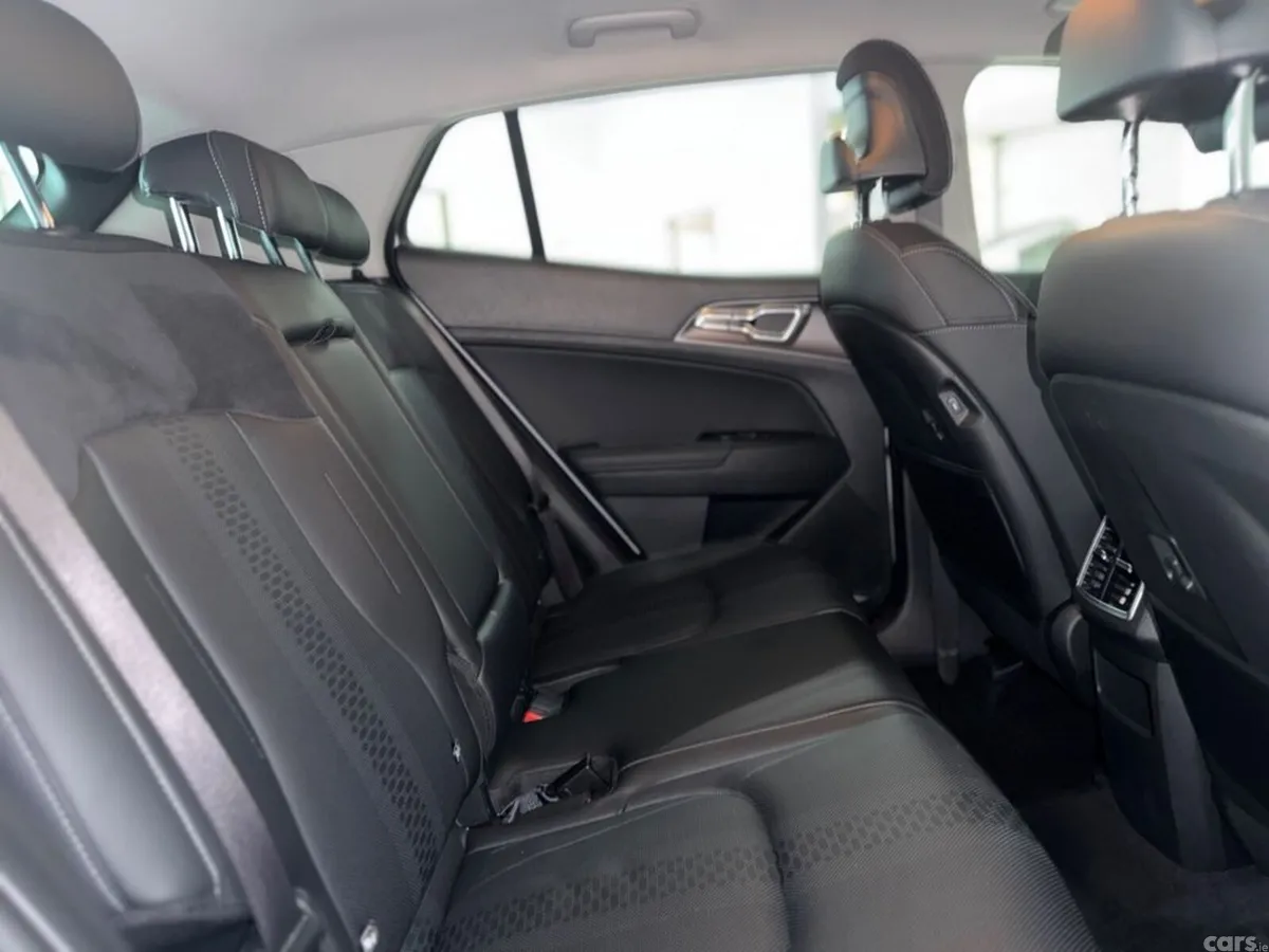 Kia Sportage MPV, Diesel Hybrid, 2026, White