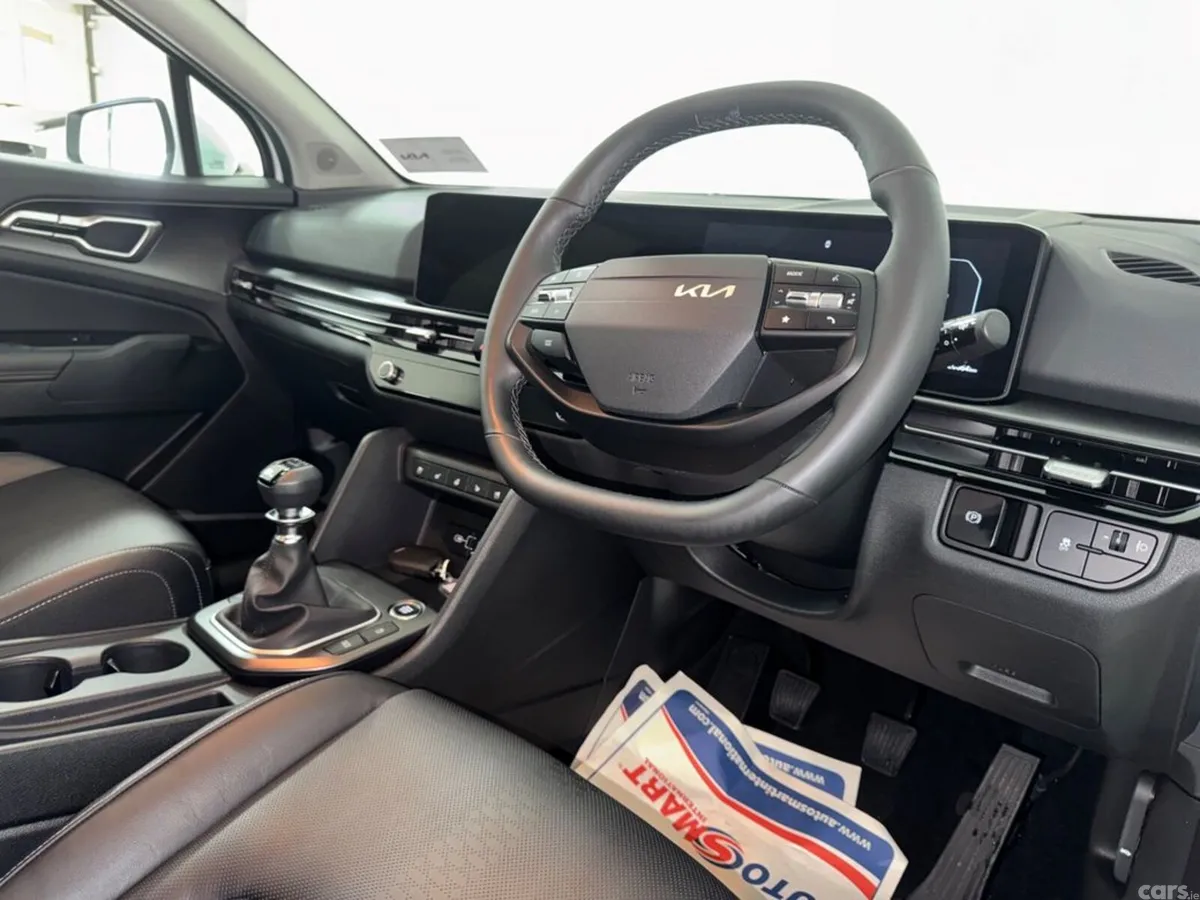 Kia Sportage MPV, Diesel Hybrid, 2026, White
