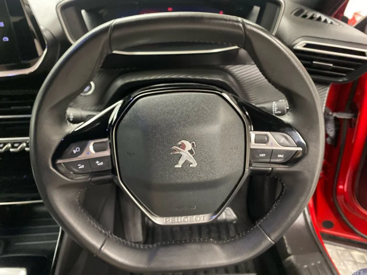 Peugeot 2008 MPV, Petrol, 2023, Red