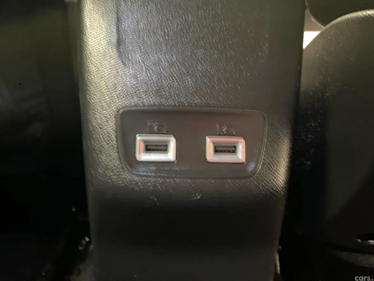 Peugeot 2008 MPV, Petrol, 2023, Red